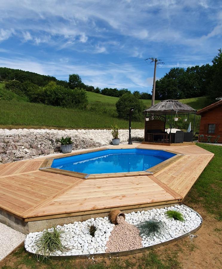 Chalet Charmant A Dausse Avec Piscine Et Jardin Exterior foto