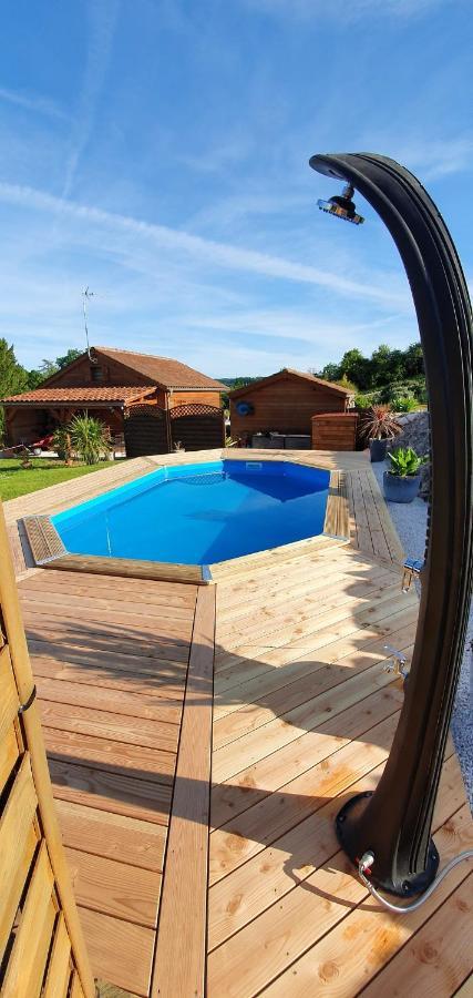 Chalet Charmant A Dausse Avec Piscine Et Jardin Exterior foto