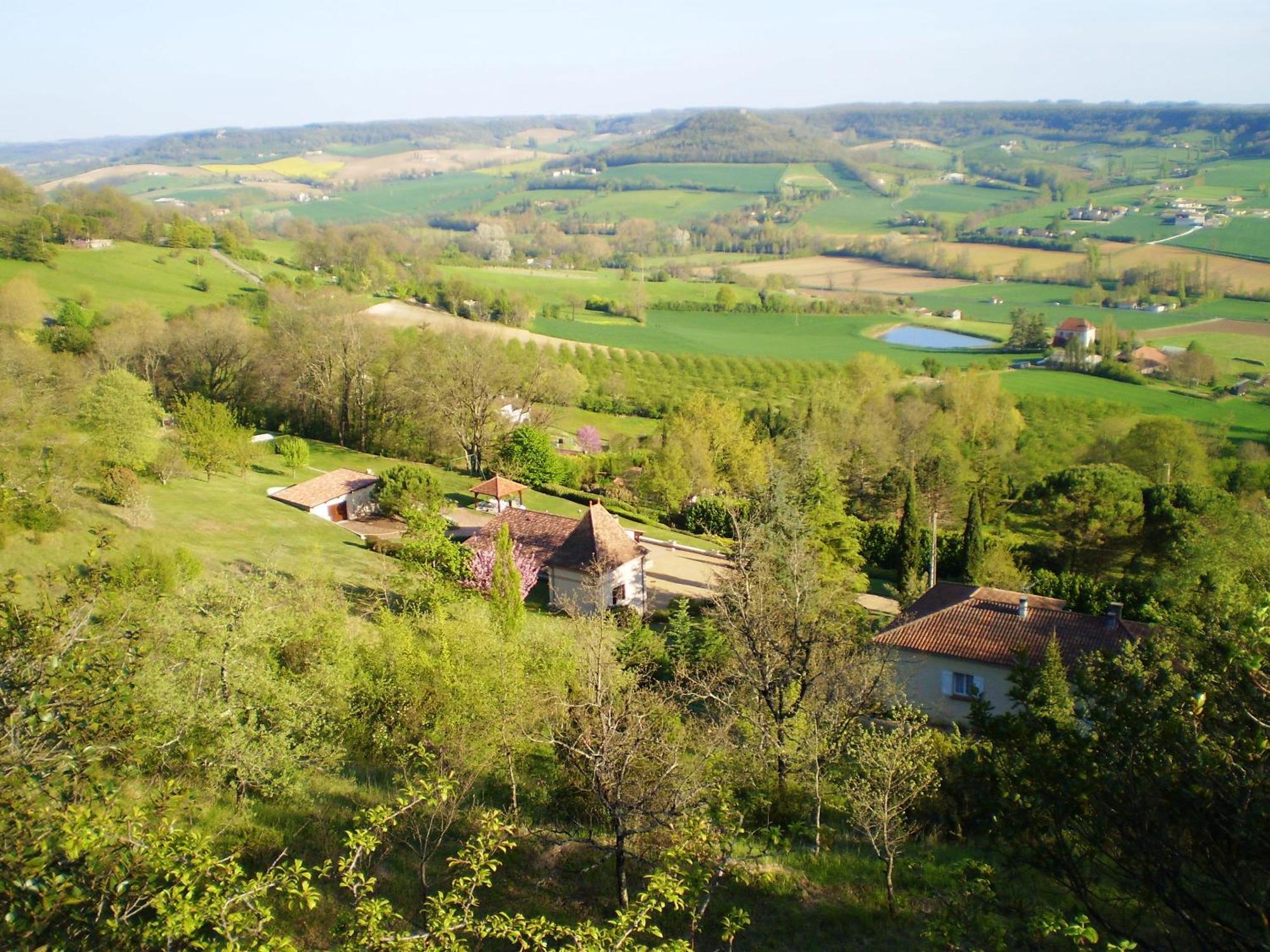 Chalet Charmant A Dausse Avec Piscine Et Jardin Exterior foto